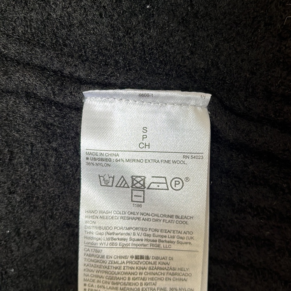 Banana Republic Sz s merino wool black cardigan - Picture 4 of 7